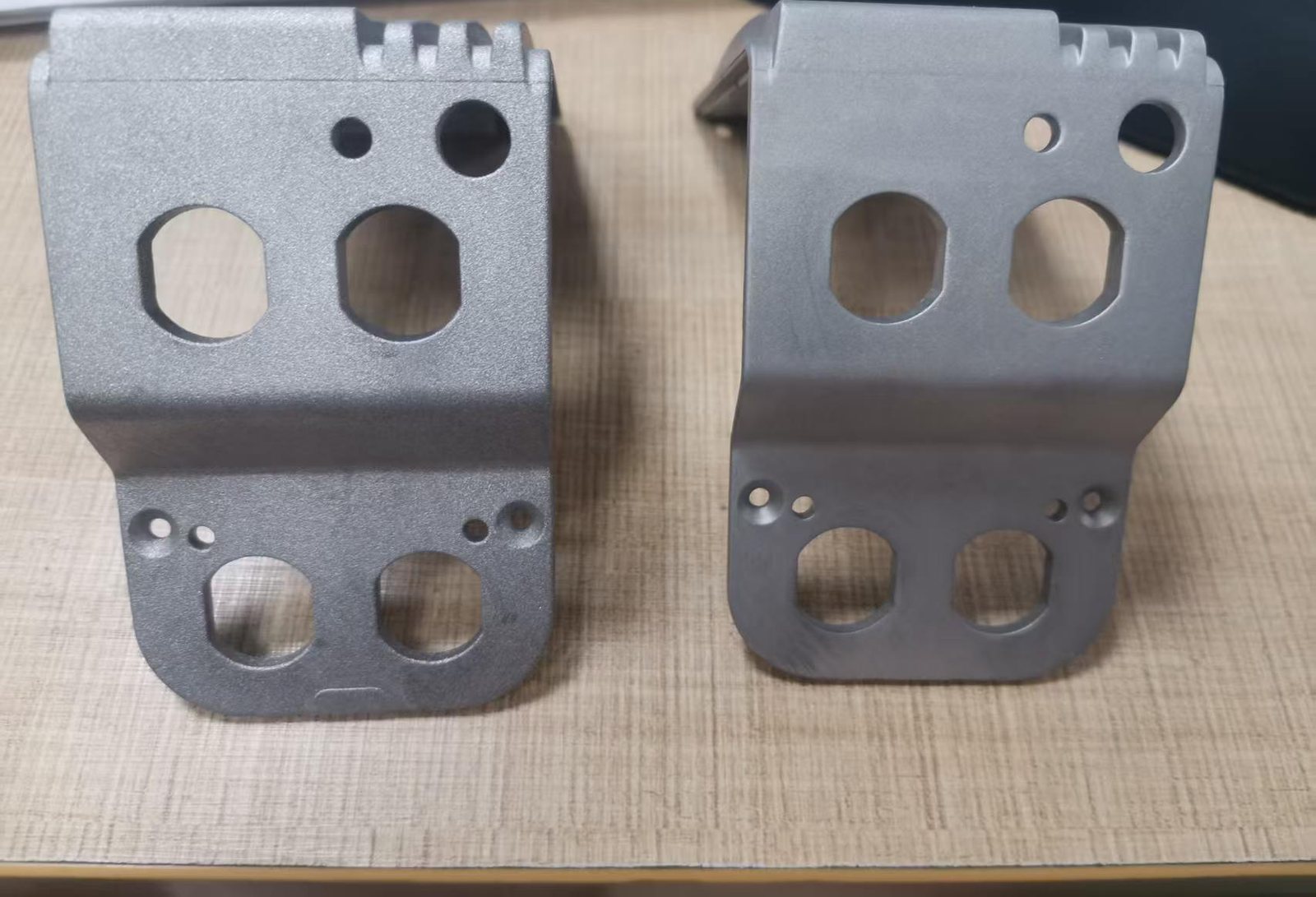 Die cast aluminium brackets after CNC machining